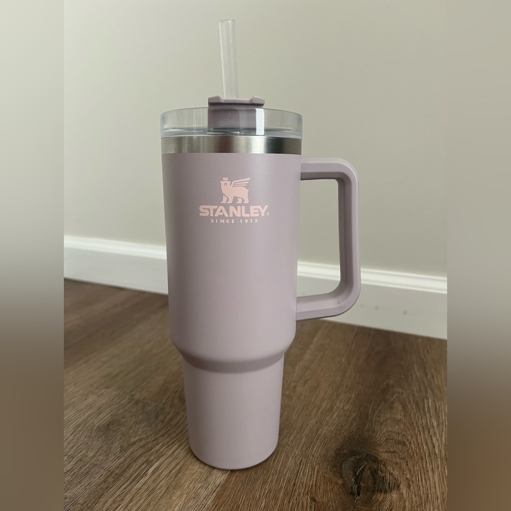 Stanley 40oz quencher in lavender